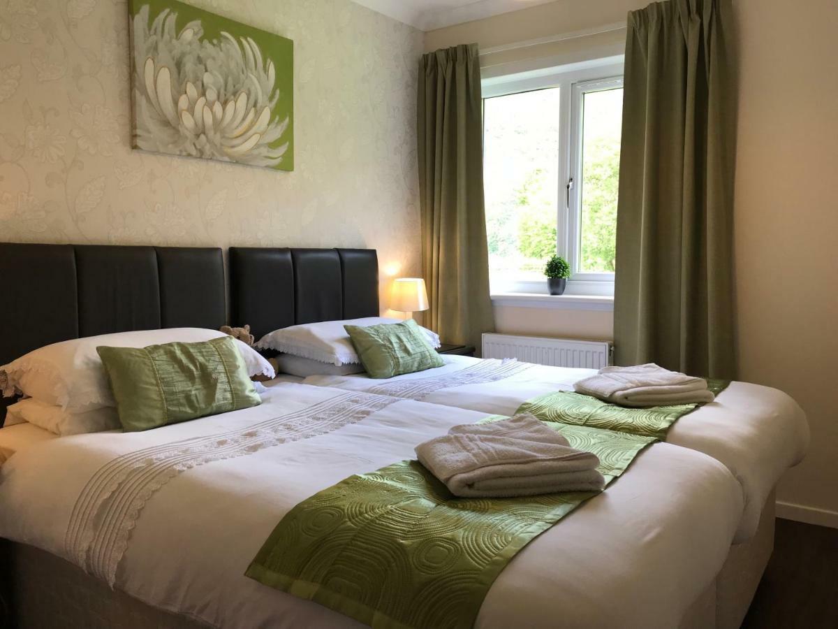 Clover Holidays - Cliff View Perth Extérieur photo