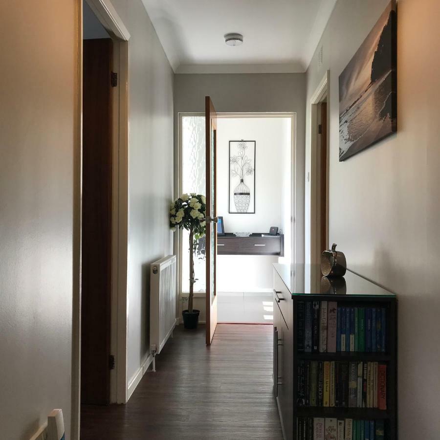 Clover Holidays - Cliff View Perth Extérieur photo