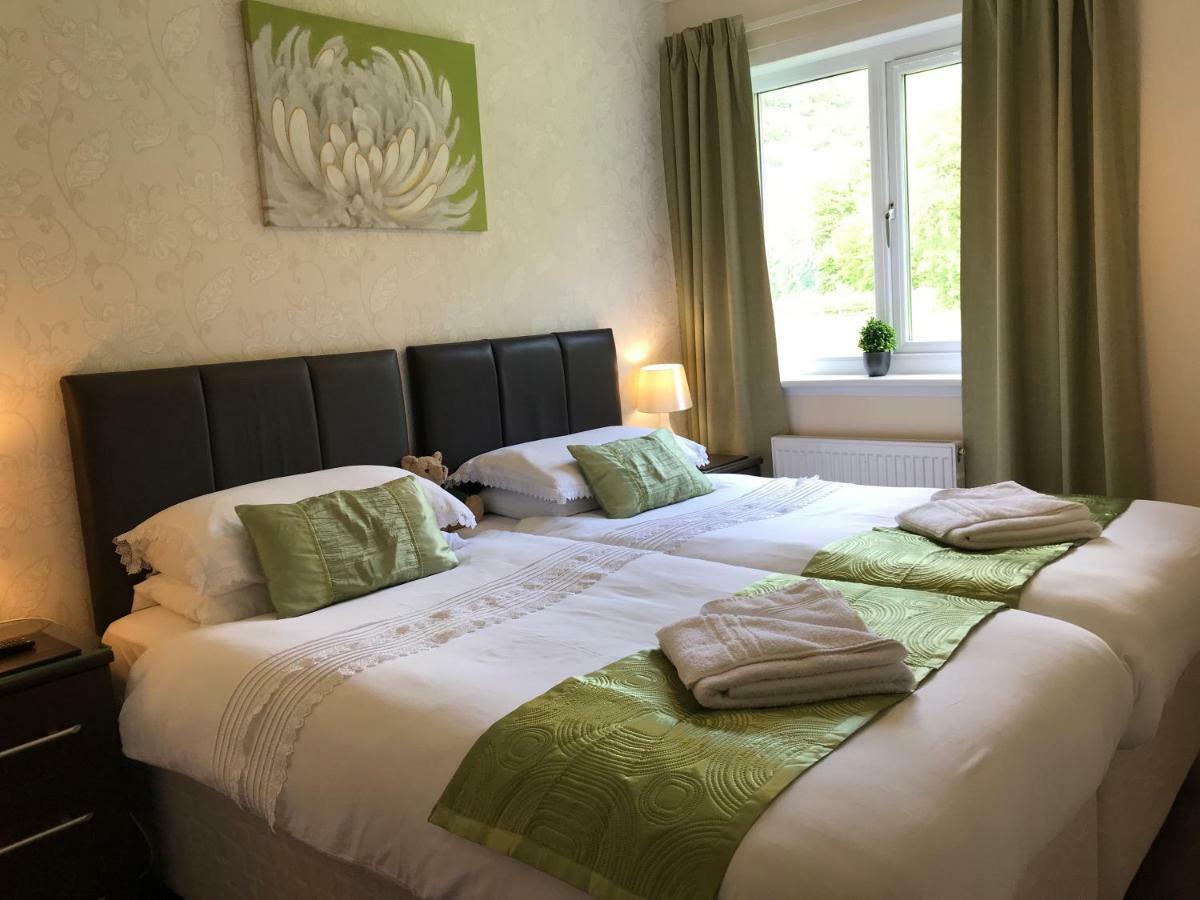 Clover Holidays - Cliff View Perth Extérieur photo